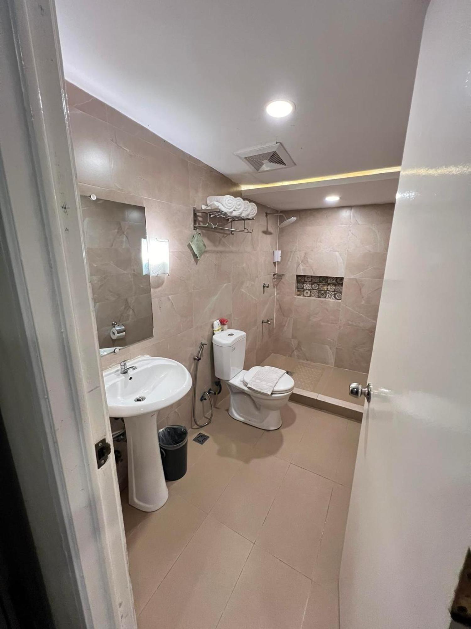R Bed And Breakfast باغيو المظهر الخارجي الصورة